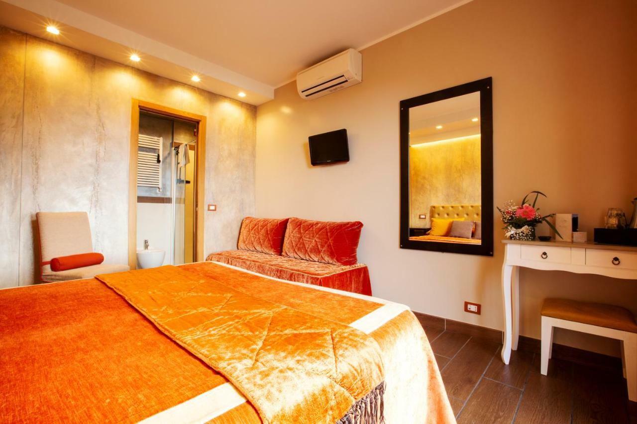 Triple Room with Sea View