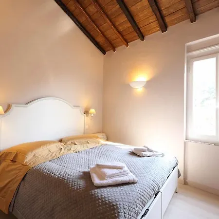 Ricky Rooms-2